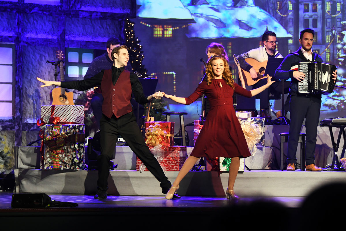 083 Dancers at the Daniel O'Donnell show.jpg